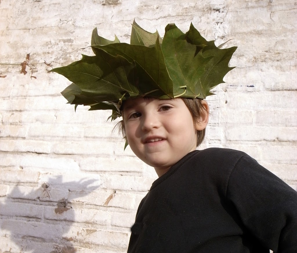 craft basteln manualidad kids kinder children ninos corona krone crown hoja blätter leafs